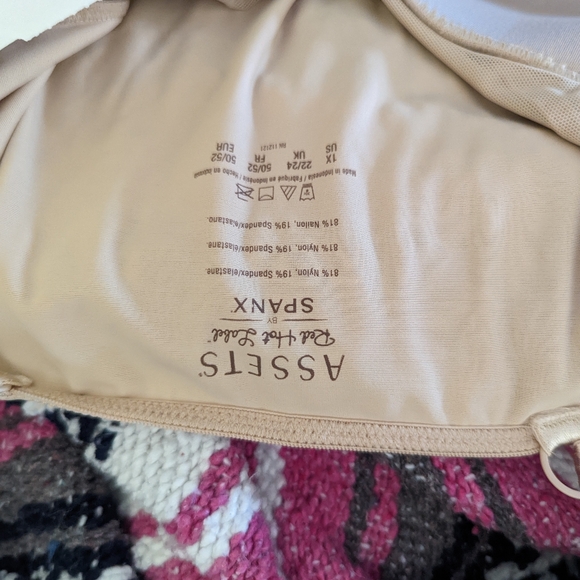 Spanx Assets Red Hot Label Shaping Slip 1X - Picture 4 of 6